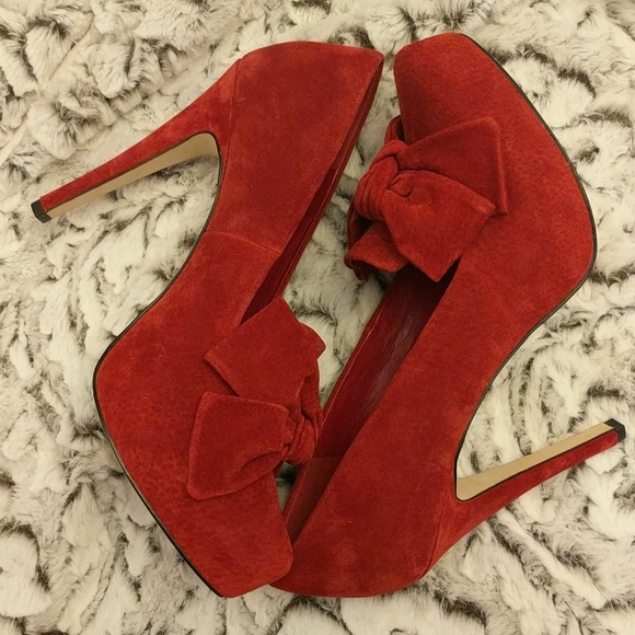 BCBG Generation Heels - Picture 5 of 7